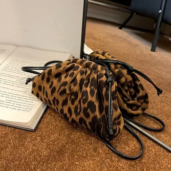 Есен/зима 2023, нова модерна чанта-облак с леопардовым модели, модни плиссированная чанта през рамо, ръчна Дамска чанта, подаръци