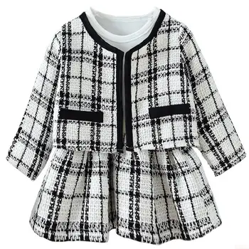 Модерен пролетно-есенен комплект дрехи от 2 теми за малките момичета 2023 г., клетчатое палто с дълги ръкави, потници + рокля, топло облекло за парти от 0 до 4 години